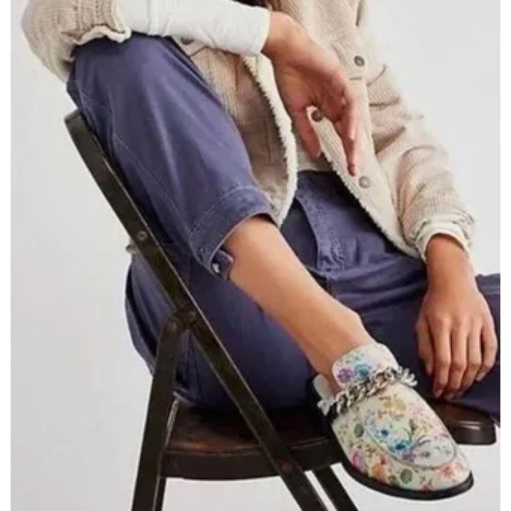 Free People Vida Ivory Floral Mule Chunky Chain
